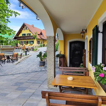 Panzió Weingut Fellner 3*