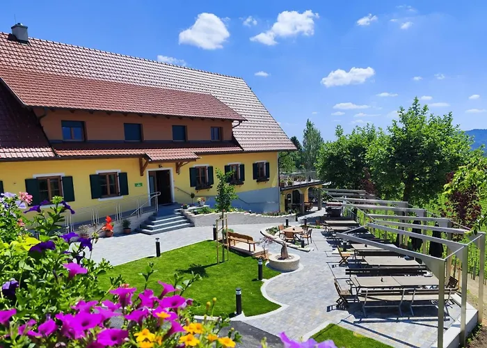 فندق مبيت وإفطار Weingut Fellner ليوتسشاخ